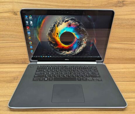 Ноутбук Dell XPS 15-9530 / 15.6" (1920x1080) IPS Touch / Intel Core i5-4200H (2 (4) ядра по 2.8 - 3.4 GHz) / 8 GB DDR3 / 240 GB SSD / Intel HD Graphics 4600 / WebCam / Windows 10