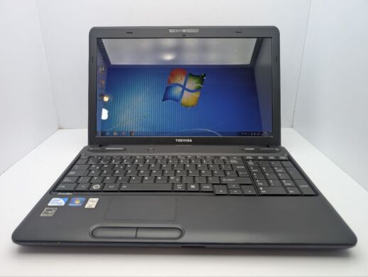 Ноутбук Toshiba Satellite Pro C660 / 15.6" (1366x768) TN / Intel Core i3-380M (2 (4) ядра по 2.53 GHz) / 6 GB DDR3 / 320 GB HDD / Intel HD Graphics 1000 / WebCam / DVD-ROM