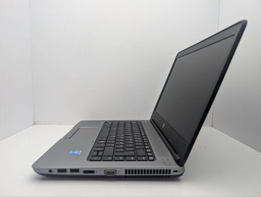 Ноутбук Б-класс HP ProBook 640 G1 / 14" (1366x768) TN / Intel Core i3-4000M (2 (4) ядра по 2.4 GHz) / 8 GB DDR3 / 500 GB HDD / Intel HD Graphic 4600 / WebCam