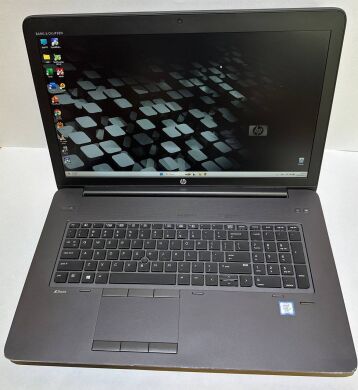Мобільна робоча станція HP ZBook 17 G4 / 17.3" (1920x1080) IPS / Intel Core i7-7820HQ (4 (8) ядра по 2.9 - 3.9 GHz) / 64 GB DDR4 / 1000 GB SSD / nVidia Quadro P5000, 16 GB GDDR5, 256-bit / WebCam / Win 11 Pro