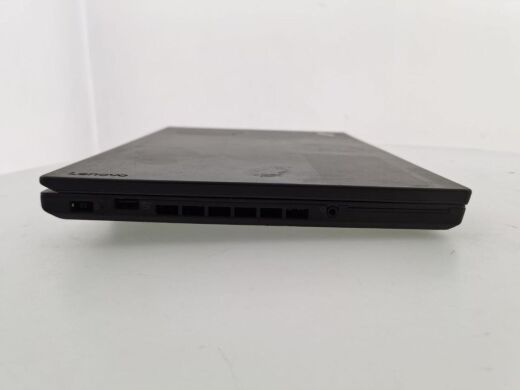 Ігровий ноутбук Lenovo ThinkPad T460P / 14" (2560x1440) IPS / Intel Core i7-6700HQ (4 (8) ядра по 2.6 - 3.5 GHz) / 8 GB DDR4 / 512 GB SSD / nVidia GeForce 940MX, 2 GB GDDR5, 64-bit / WebCam