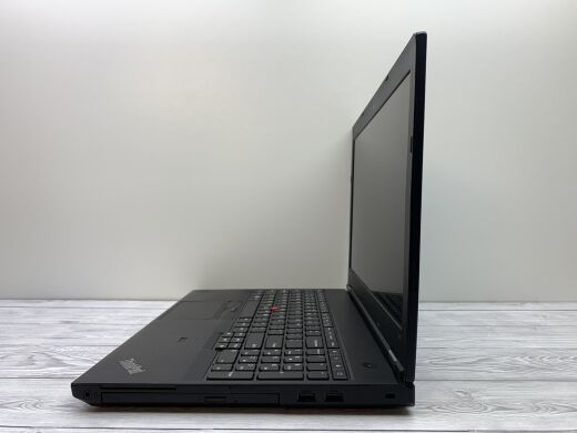 Ультрабук Б-класс Lenovo ThinkPad L560 / 15.6" (1366x768) TN / Intel Core i5-6300U (2 (4) ядра по 2.4 - 3.0 GHz) / 8 GB DDR3 / 240 GB SSD / Intel HD Graphics 520 / WebCam