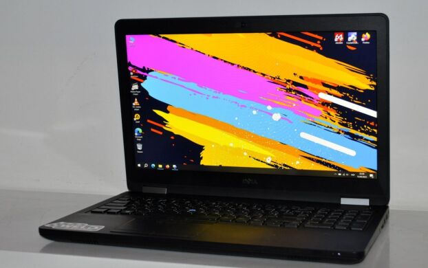 Ноутбук Dell Latitude E5570 / 15.6" (1920x1080) IPS / Intel Core i7-6820HQ (4 (8) ядра по 2.7 - 3.6 GHz) / 16 GB DDR4 / 512 GB SSD NEW / AMD Radeon R7 M360, 2 GB GDDR4, 64-bit / WebCam / HDMI / Windows 10 Pro