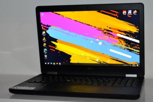 Ноутбук Dell Latitude E5570 / 15.6" (1920x1080) IPS / Intel Core i7-6820HQ (4 (8) ядра по 2.7 - 3.6 GHz) / 16 GB DDR4 / 512 GB SSD NEW / AMD Radeon R7 M360, 2 GB GDDR4, 64-bit / WebCam / HDMI / Windows 10 Pro