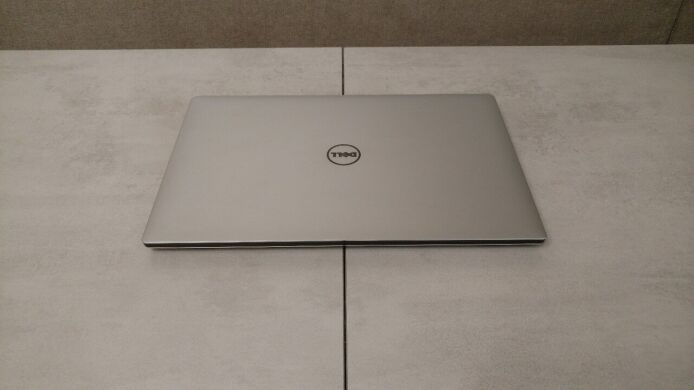Мобильная рабочая станция Dell Precision 5510 / 15.6" (1920х1080) IPS / Intel Xeon E3-1505M v5 (4 (8) ядра по 2.8 - 3.7 GHz) / 16 GB DDR4 / 500 GB SSD / nVidia Quadro M1000M, 2 GB GDDR5, 128-bit / WebCam 