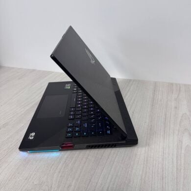 Игровой ноутбук Asus ROG Strix SCAR 15 G533QS / 15.6" (1920x1080) IPS / AMD Ryzen 9 5900HS (8 (16) ядер по 3.0 - 4.6 GHz) / 32 GB DDR4 / 1000 GB SSD / nVidia GeForce RTX 3080, 16 GB GDDR6, 256-bit