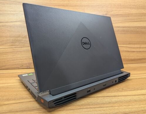 Игровой ноутбук Dell G15 5510 / 15.6" (1920x1080) IPS / Intel Core i5-10200H (4 (8) ядра по 2.4 - 4.1 GHz) / 16 GB DDR4 / 512 GB SSD / nVidia Geforce GTX 1650, 4 GB, GDDR6, 128-bit / WebCam / Windows 10
