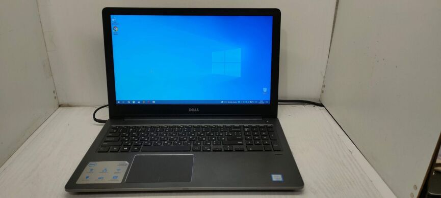 Ігровий ноутбук Dell Vostro 5568 / 15.6" (1920x1080) TN / Intel Core i5-7200U (2 (4) ядра по 2.5 - 3.1 GHz) / 16 GB DDR4 / 256 GB SSD / nVidia GeForce 940MX, 4 GB GDDR5, 64-bit / WebCam Ігровий ноутбук Dell Vostro 5568 / 15.6" (1920x1080) TN / Intel Core i5-7200U (2 (4) ядра по 2.5 - 3.1 GHz) / 16 GB DDR4 / 256 GB SSD / nVidia GeForce 940MX, 4 GB GDDR5, 64-bit / WebCam