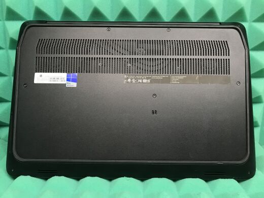 Мобільна робоча станція HP ZBook 15 G3 / 15.6" (1920x1080) TN / Intel Core i7-6700HQ (4 (8) ядра по 2.6 - 3.5 GHz) / 16 GB DDR4 / 128 GB SSD + 500 GB HDD / AMD FirePro W5170M, 2 GB GDDR5, 128-bit / WebCam / Fingerprint / HDMI