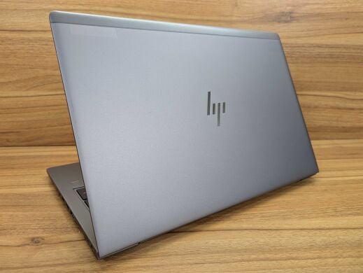 Мобільна робоча станція HP Zbook 15U G5 / 15.6" (1920x1080) IPS / Intel Core i7-8550U (4 (8) ядра по 1.8 - 4.0 GHz) / 16 GB DDR4 / 512 GB SSD / AMD Radeon Pro WX 3100, 2 GB GDDR5, 128-bit / TouchID / WebCam / Windows 10