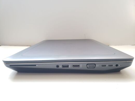 Мобільна робоча станція HP Zbook 17 G4 / 17.3" (1920x1080) IPS / Intel Core i7-7820HQ (4 (8) ядра по 2.9 - 3.9 GHz) / 32 GB DDR4 / 256 GB SSD M.2 + 512 GB SSD + 750 GB HDD / nVidia Quadro P3000, 6 GB GDDR5, 192-bit / WebCam