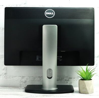Монітор Dell P2213 / 22" (1680x1050) TN / DisplayPort, VGA, DVI, USB