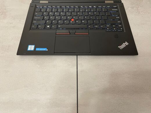 Ноутбук-трансформер Lenovo ThinkPad X1 Yoga / 14" (2560х1440) IPS Touch / Intel Core i7-6600U (2 (4) ядра по 2.6 - 3.4 GHz) / 16 GB DDR3 / 256 GB SSD NVMe NEW / Intel HD Graphics 520 / WebCam 