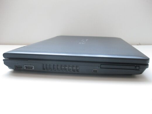 Ноутбук Toshiba Tecra A11 / 15.6" (1600x900) TN / Intel Core i7-640M (2 (4) ядра по 2.8 - 3.46 GHz) / 8 GB DDR3 / 256 GB SSD / nVidia NVS 2100M, 512 MB, GDDR3, 64-bit / WebCam Ноутбук Toshiba Tecra A11 / 15.6" (1600x900) TN / Intel Core i7-640M (2 (4) ядра по 2.8 - 3.46 GHz) / 8 GB DDR3 / 256 GB SSD / nVidia NVS 2100M, 512 MB, GDDR3, 64-bit / WebCam