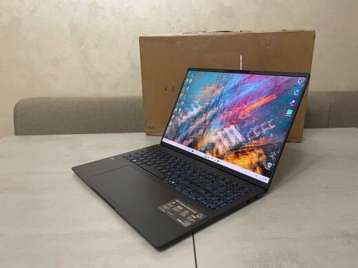 Новый ультрабук Asus Vivobook S 16 (S5606M) / 16" (3200x2000) OLED / Intel Core Ultra 9 185H (16 (22) ядра по 2.3 - 5.1 GHz) / 16 GB DDR5 / 1000 GB SSD M.2 / Intel Arc Graphics / WebCam / HDMI