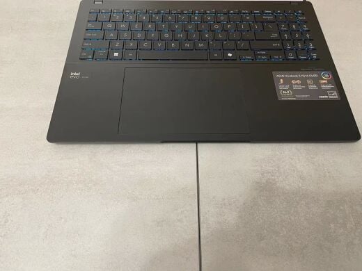 Новый ультрабук Asus Vivobook S 16 (S5606M) / 16" (3200x2000) OLED / Intel Core Ultra 9 185H (16 (22) ядра по 2.3 - 5.1 GHz) / 16 GB DDR5 / 1000 GB SSD M.2 / Intel Arc Graphics / WebCam / HDMI