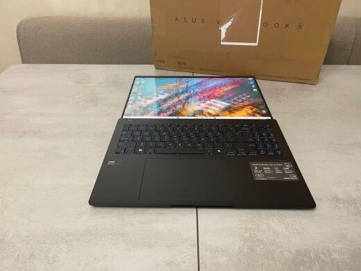 Новый ультрабук Asus Vivobook S 16 (S5606M) / 16" (3200x2000) OLED / Intel Core Ultra 9 185H (16 (22) ядра по 2.3 - 5.1 GHz) / 16 GB DDR5 / 1000 GB SSD M.2 / Intel Arc Graphics / WebCam / HDMI