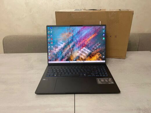 Новый ультрабук Asus Vivobook S 16 (S5606M) / 16" (3200x2000) OLED / Intel Core Ultra 9 185H (16 (22) ядра по 2.3 - 5.1 GHz) / 16 GB DDR5 / 1000 GB SSD M.2 / Intel Arc Graphics / WebCam / HDMI