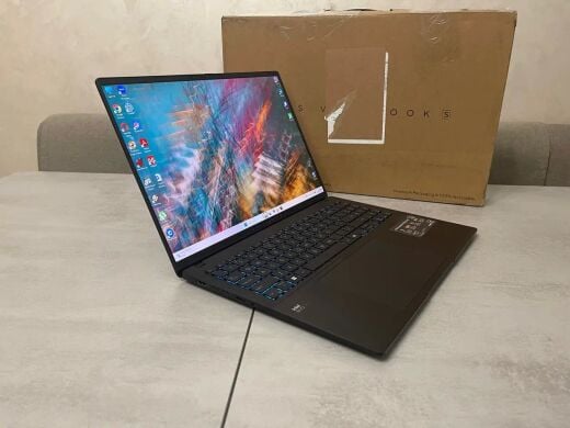 Новый ультрабук Asus Vivobook S 16 (S5606M) / 16" (3200x2000) OLED / Intel Core Ultra 9 185H (16 (22) ядра по 2.3 - 5.1 GHz) / 16 GB DDR5 / 1000 GB SSD M.2 / Intel Arc Graphics / WebCam / HDMI