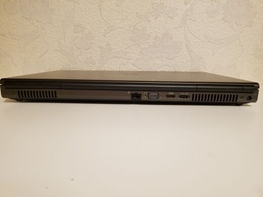 Робоча станція Dell Precision M6700 / 17.3" (1920x1080) TN / Intel Core i5-3340M (2 (4) ядра по 2.7 - 3.4 GHz) / 8 GB DDR3 / 128 GB SSD+500 GB HDD / AMD FirePro M6000, 2 GB GDDR5, 128-bit / WebCam / DVD-RW 