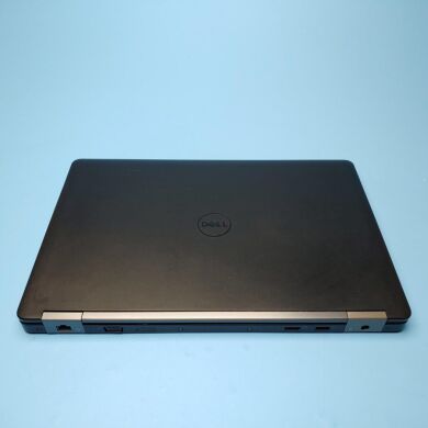 Игровой ноутбук Dell Latitude E5570 / 15.6" (1920x1080) IPS / Intel Core i7-6820HQ (4 (8) ядра по 2.7 - 3.6 GHz) / 8 GB DDR4 / 250 GB SSD / AMD Radeon R7 M370, 2 GB GDDR5, 256-bit / WebCam / Win 10 Pro Игровой ноутбук Dell Latitude E5570 / 15.6" (1920x1080) IPS / Intel Core i7-6820HQ (4 (8) ядра по 2.7 - 3.6 GHz) / 8 GB DDR4 / 250 GB SSD / AMD Radeon R7 M370, 2 GB GDDR5, 256-bit / WebCam / Win 10 Pro