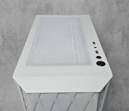 Ігровий ПК DarkFlash White Tower / AMD Ryzen 5 5600 (6 (12) ядер по 3.5 - 4.4 GHz) / 32 GB DDR4 / 1000 GB SSD M.2 / nVidia GeForce RTX 3070, 8 GB GDDR6, 256-bit / 850W