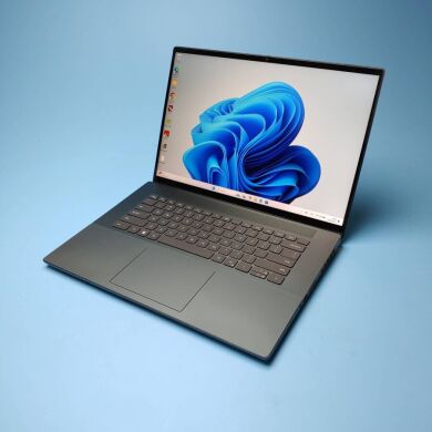 Игровой ноутбук Б-класс Dell Inspiron 16 Plus 7620 / 16" (1920x1200) IPS Touch / Intel Core i5-12500H (12 (16) ядер по 3.3 - 4.5 GHz) / 16 GB DDR5 / 256 GB SSD / nVidia GeForce RTX 3050, 4 GB GDDR6, 128-bit / WebCam / Win 11 Pro
