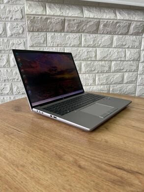 Мобільна робочая станція HP ZBook Fury 16 G9 / 16.1" (1920x1080) IPS / Intel Core i7-12850HX (16 (24) ядер по 3.4 - 4.8 GHz) / 16 GB DDR4 / 1000 GB SSD / nVidia RTX A3000, 12 GB GDDR6, 192-bit / WebCam