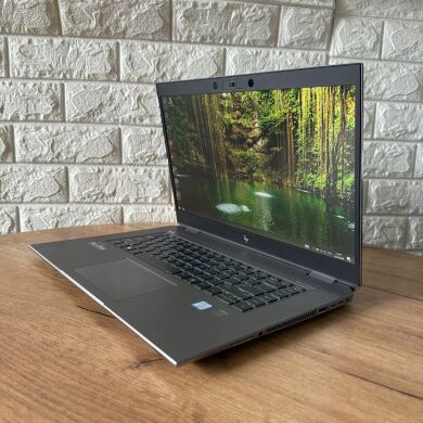 Мобільна робоча станція HP ZBook Studio G5 / 15.6" (1920x1080) IPS / Intel Xeon E-2176M (6 (12) ядер по 2.7 - 4.4 GHz) / 16 GB DDR4 / 512 GB SSD / nVidia Quadro P1000, 4 GB DDR5, 128-bit / WebCam