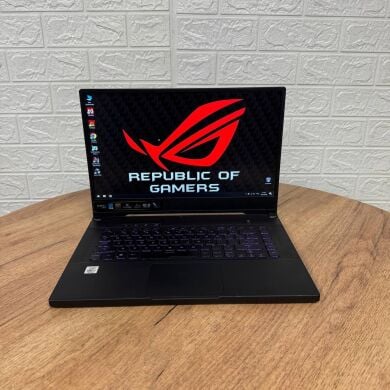 Игровой ноутбук Б-класс Asus ROG Zephyrus GU502LV / 15.6" (3840x2160) IPS / Intel Core i7-10750H (6 (12) ядер по 2.6 - 5.0 GHz) / 16 GB DDR4 / 512 GB SSD / nVidia GeForce RTX 2060, 6 GB GDDR6, 192-bit
