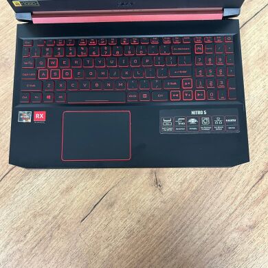 Ігровий ноутбук Acer Nitro 5 AN515-43 / 15.6" (1920x1080) IPS / AMD Ryzen 5 3550H (4 (8) ядра по 2.1 - 3.7 GHz) / 8 GB DDR4 / 256 GB SSD / AMD Radeon RX 560X, 4 GB GDDR5, 128-bit / WebCam