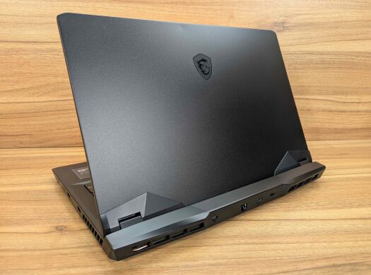 Игровой ноутбук MSI Vector GP76 / 17.3" (1920x1080) IPS / Intel Core i7-12700H (14 (20) ядер по 3.5 - 4.7 GHz) / 32 GB DDR5 / 1000 GB SSD / nVidia GeForce RTX 3070 Ti, 8 GB GDDR6X, 256-bit / WebCam / Windows 11 Игровой ноутбук MSI Vector GP76 / 17.3" (1920x1080) IPS / Intel Core i7-12700H (14 (20) ядер по 3.5 - 4.7 GHz) / 32 GB DDR5 / 1000 GB SSD / nVidia GeForce RTX 3070 Ti, 8 GB GDDR6X, 256-bit / WebCam / Windows 11