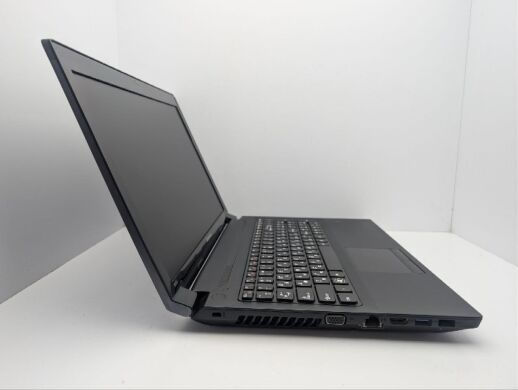 Ноутбук Lenovo IdeaPad V580c / 15.6" (1366x768) TN / Intel Pentium B960 (2 ядра по 2.2 GHz) / 8 GB DDR3 / 500 GB HDD / nVidia GeForce 610, 1 GB GDDR3, 64-bit / WebCam / DVD-ROM / АКБ не тримає