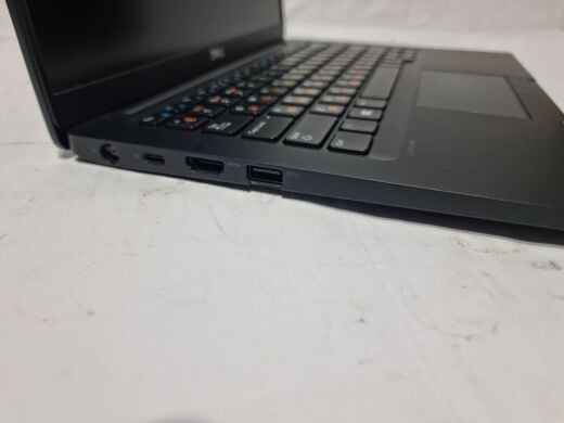 Ультрабук Dell Latitude 7380 / 13.3" (1920x1080) IPS / Intel Core i3-7100U (2 (4) ядра по 2.4 GHz) / 8 GB DDR4 / 128 GB SSD / Intel HD Graphics 620 / WebCam Ультрабук Dell Latitude 7380 / 13.3" (1920x1080) IPS / Intel Core i3-7100U (2 (4) ядра по 2.4 GHz) / 8 GB DDR4 / 128 GB SSD / Intel HD Graphics 620 / WebCam