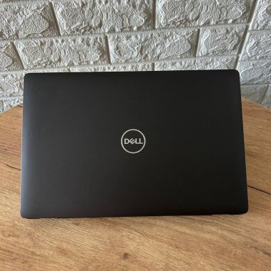 Ноутбук Dell Latitude 5501 / 15.6" (1920x1080) IPS / Intel Core i7-9850H (6 (12) ядра по 2.6 - 4.6 GHz) / 16 GB DDR4 / 256 GB SSD / Intel UHD Graphics 630 / WebCam Ноутбук Dell Latitude 5501 / 15.6" (1920x1080) IPS / Intel Core i7-9850H (6 (12) ядра по 2.6 - 4.6 GHz) / 16 GB DDR4 / 256 GB SSD / Intel UHD Graphics 630 / WebCam
