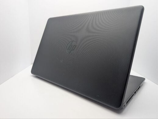 Ноутбук HP 17 bs00xx / 17.3" (1920x1080) TN / Intel Core i3-6006U (2 (4) ядра по 2.0 GHz) / 8 GB DDR4 / 64 GB SSD + 500 GB HDD / Intel HD Graphics 520 / WebCam / DVD-ROM