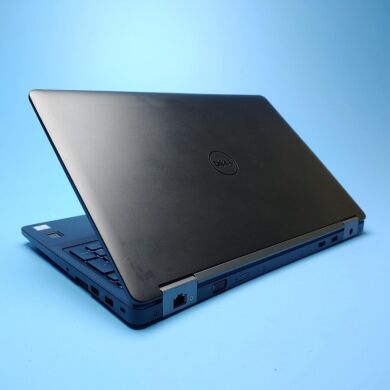 Игровой ноутбук Dell Latitude E5570 / 15.6" (1920x1080) IPS / Intel Core i7-6820HQ (4 (8) ядра по 2.7 - 3.6 GHz) / 8 GB DDR4 / 250 GB SSD / AMD Radeon R7 M370, 2 GB GDDR5, 256-bit / WebCam / Win 10 Pro Игровой ноутбук Dell Latitude E5570 / 15.6" (1920x1080) IPS / Intel Core i7-6820HQ (4 (8) ядра по 2.7 - 3.6 GHz) / 8 GB DDR4 / 250 GB SSD / AMD Radeon R7 M370, 2 GB GDDR5, 256-bit / WebCam / Win 10 Pro