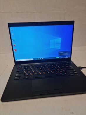 Ультрабук Dell Latitude 7380 / 13.3" (1920x1080) IPS / Intel Core i3-7100U (2 (4) ядра по 2.4 GHz) / 8 GB DDR4 / 128 GB SSD / Intel HD Graphics 620 / WebCam Ультрабук Dell Latitude 7380 / 13.3" (1920x1080) IPS / Intel Core i3-7100U (2 (4) ядра по 2.4 GHz) / 8 GB DDR4 / 128 GB SSD / Intel HD Graphics 620 / WebCam
