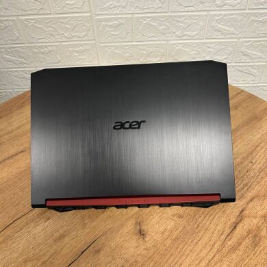 Ігровий ноутбук Acer Nitro 5 AN515-43 / 15.6" (1920x1080) IPS / AMD Ryzen 5 3550H (4 (8) ядра по 2.1 - 3.7 GHz) / 8 GB DDR4 / 256 GB SSD / AMD Radeon RX 560X, 4 GB GDDR5, 128-bit / WebCam