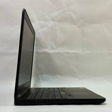 Ноутбук Dell Latitude 5580 / 15.6" (1920x1080) IPS / Intel Core i5-6300U (2 (4) ядра по 2.4 - 3.0 GHz) / 16 GB DDR4 / 256 GB SSD / Intel HD Graphics 520 / WebCam / LTE / Windows 10 Pro