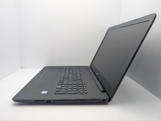 Ноутбук HP 17 bs00xx / 17.3" (1920x1080) TN / Intel Core i3-6006U (2 (4) ядра по 2.0 GHz) / 8 GB DDR4 / 64 GB SSD + 500 GB HDD / Intel HD Graphics 520 / WebCam / DVD-ROM