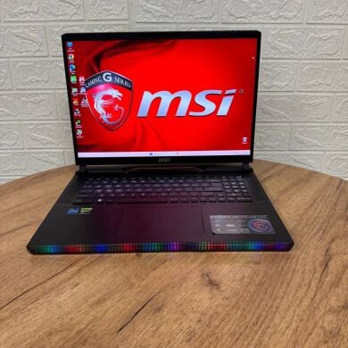 Ігровий ноутбук Б-клас MSI Raider GE78 HX 13VG / 17" (2560x1600) IPS / Intel Core i7-13700HX (16 (24) ядер по 3.7 - 5.0 GHz) / 16 GB DDR5 / 1000 GB SSD NVMe / nVidia GeForce RTX 4070, 8 GB GDDR6, 128-bit / WebCam