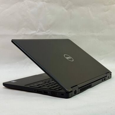 Ноутбук Dell Latitude 5580 / 15.6" (1920x1080) IPS / Intel Core i5-6300U (2 (4) ядра по 2.4 - 3.0 GHz) / 16 GB DDR4 / 256 GB SSD / Intel HD Graphics 520 / WebCam / LTE / Windows 10 Pro