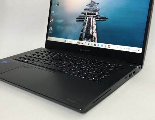 Ультрабук Toshiba DynaBook Tecra A40-K / 14" (1920x1080) IPS / Intel Core i5-1240P (12 (16) ядер по 1.7 - 4.4 GHz) / 8 GB DDR4 / 256 GB SSD / Intel Iris Xe Graphics / WebCam / Win 11 Pro Ультрабук Toshiba DynaBook Tecra A40-K / 14" (1920x1080) IPS / Intel Core i5-1240P (12 (16) ядер по 1.7 - 4.4 GHz) / 8 GB DDR4 / 256 GB SSD / Intel Iris Xe Graphics / WebCam / Win 11 Pro