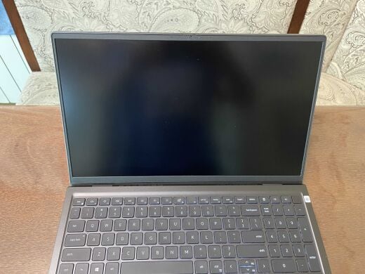 Ультрабук Б-клас Dell Vostro 5510 / 15.6" (1920x1080) IPS / Intel Core i7-11370H (4 (8) ядра по 3.0 - 4.8 GHz) / 16 GB DDR4 / 256 GB SSD / nVidia GeForce MX450, 2 GB GDDR6, 64-bit / WebCam
