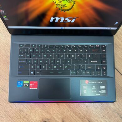 Игровой ноутбук MSI GE66 Raider 11UG / 15.6" (2560x1440) IPS / Intel Core i7-11800H (8 (16) ядер по 2.3 - 4.6 GHz) / 32 GB DDR4 / 1000 GB SSD / nVidia GeForce RTX 3070, 8 GB GDDR6, 256-bit / WebCam