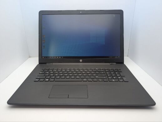 Ноутбук HP 17-bs077ng / 17.3" (1600x900) TN / Intel Celeron N3060 (2 ядра по 1.6 - 2.4 GHz) / 8 GB DDR3 / 120 GB SSD / Intel HD Graphics / WebCam