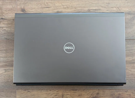 Ігровий ноутбук Dell Precision M6800 / 17.3" (1920x1080) IPS / Intel Core i7-4800MQ (4 (8) ядра по 2.7 - 3.7 GHz) / 8 GB DDR3 / 128 GB SSD / AMD Radeon HD 8950M, 2 GB GDDR5, 128-bit / WebCam