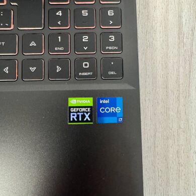 Игровой ноутбук Monster Abra A5 V18.2 / 15.6" (1920x1080) IPS / Intel Core i7-11800H (8 (16) ядер по 2.3 - 4.6 GHz) / 16 GB DDR4 / 512 GB SSD / nVidia GeForce RTX 3050 Ti, 4 GB GDDR6, 128-bit / WebCam