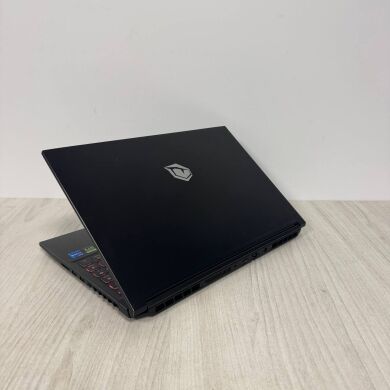 Игровой ноутбук Monster Abra A5 V18.2 / 15.6" (1920x1080) IPS / Intel Core i7-11800H (8 (16) ядер по 2.3 - 4.6 GHz) / 16 GB DDR4 / 512 GB SSD / nVidia GeForce RTX 3050 Ti, 4 GB GDDR6, 128-bit / WebCam